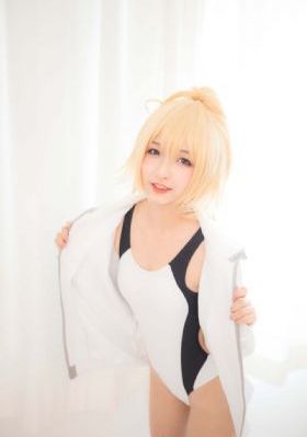 麻麻熟睡让我滑进去了